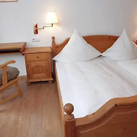 Hotel Adler Post 3*
