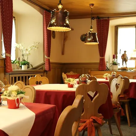 Adler Post Hotel 3*