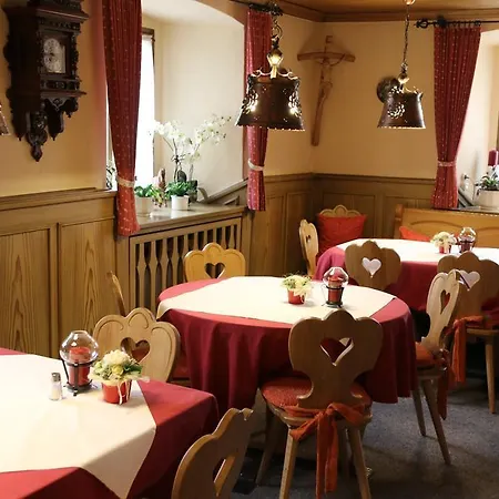 Adler Post Hotel 3*